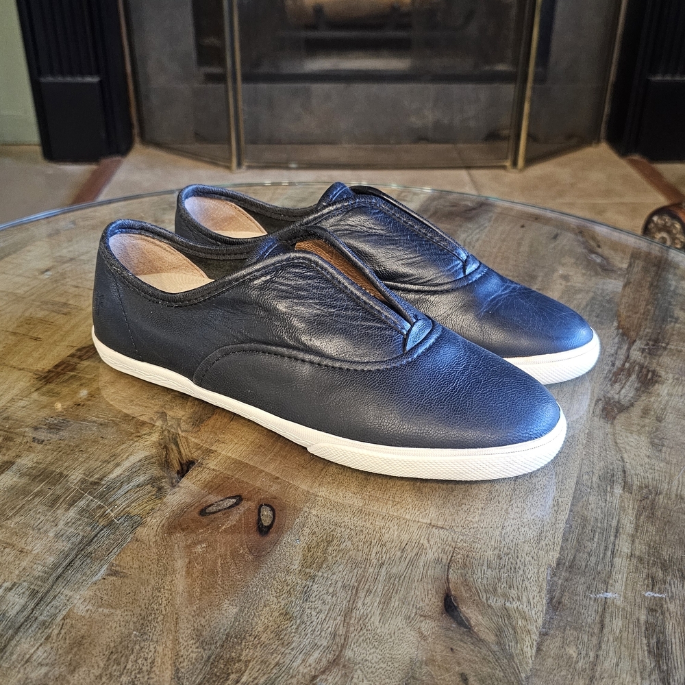 Frye Women's Black Leather Sneakers Slip On Size 7